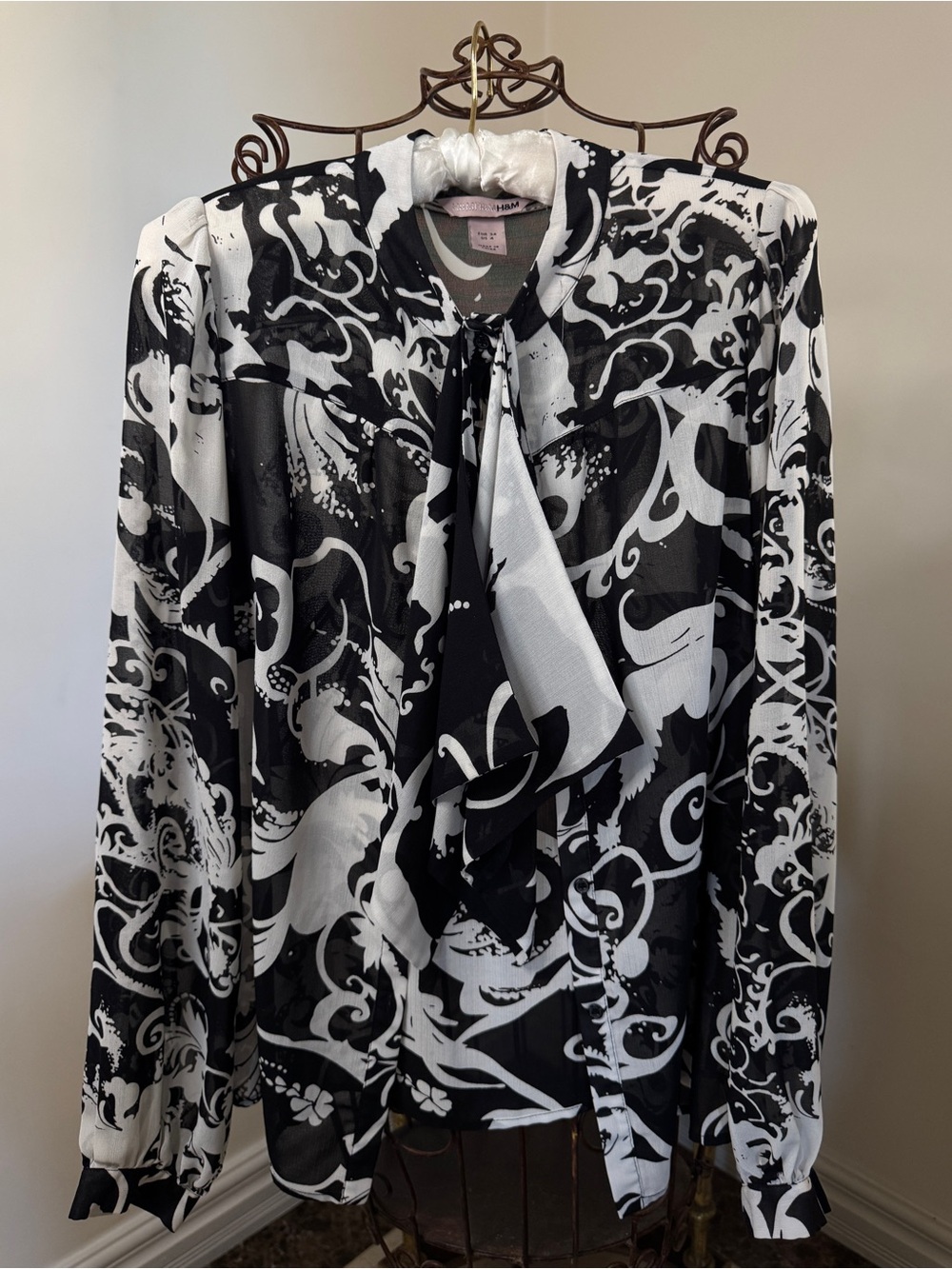 H&M Black & White Long Sleeve Baroque Blouse